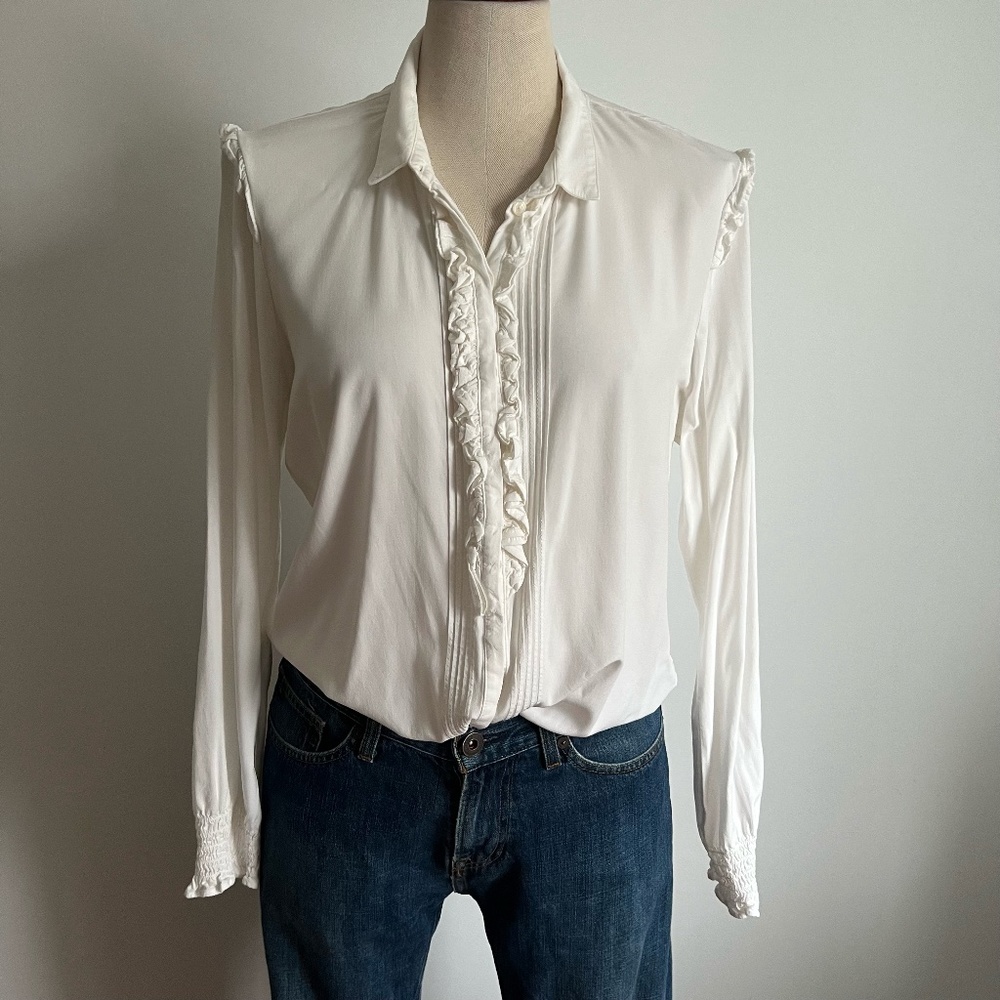 San Francisco - White  long sleeve Blouse with Ruffle detail